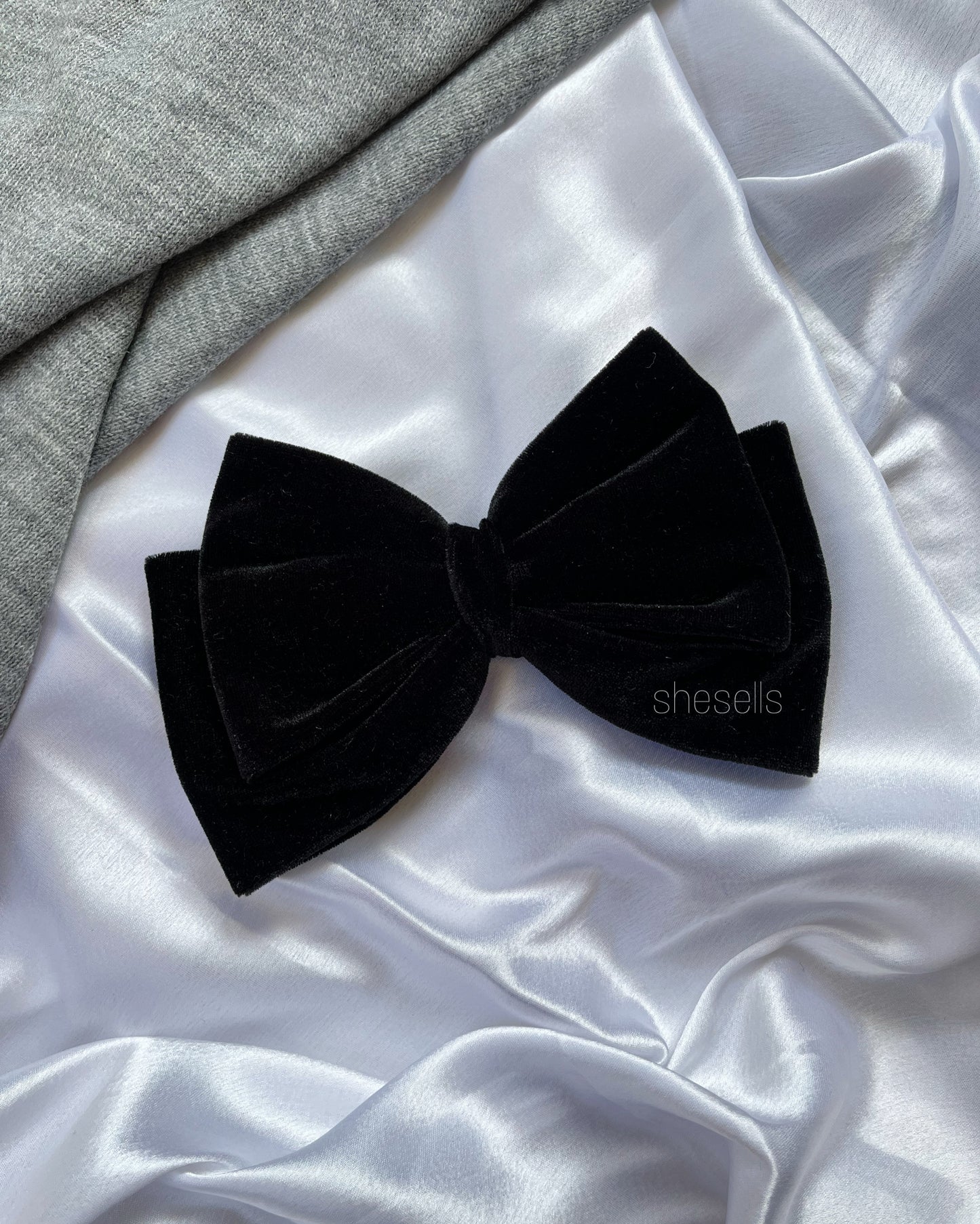 Midnight Velvet Bow