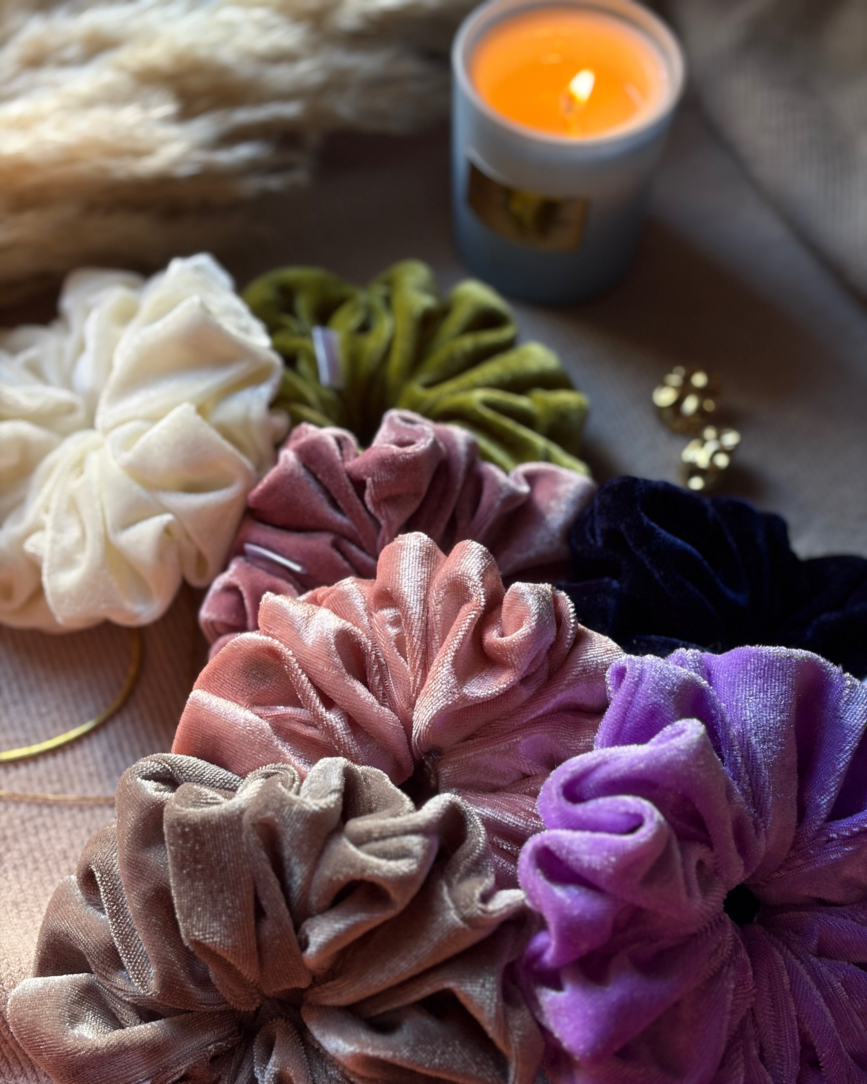 Velvet Scrunchies – SheSells by Kaynat